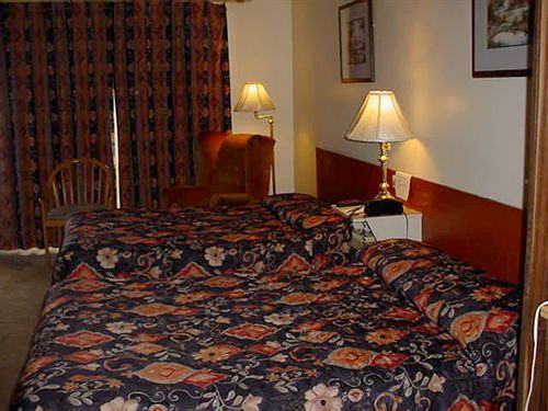 Chipican Motel Sarnia Bagian luar foto